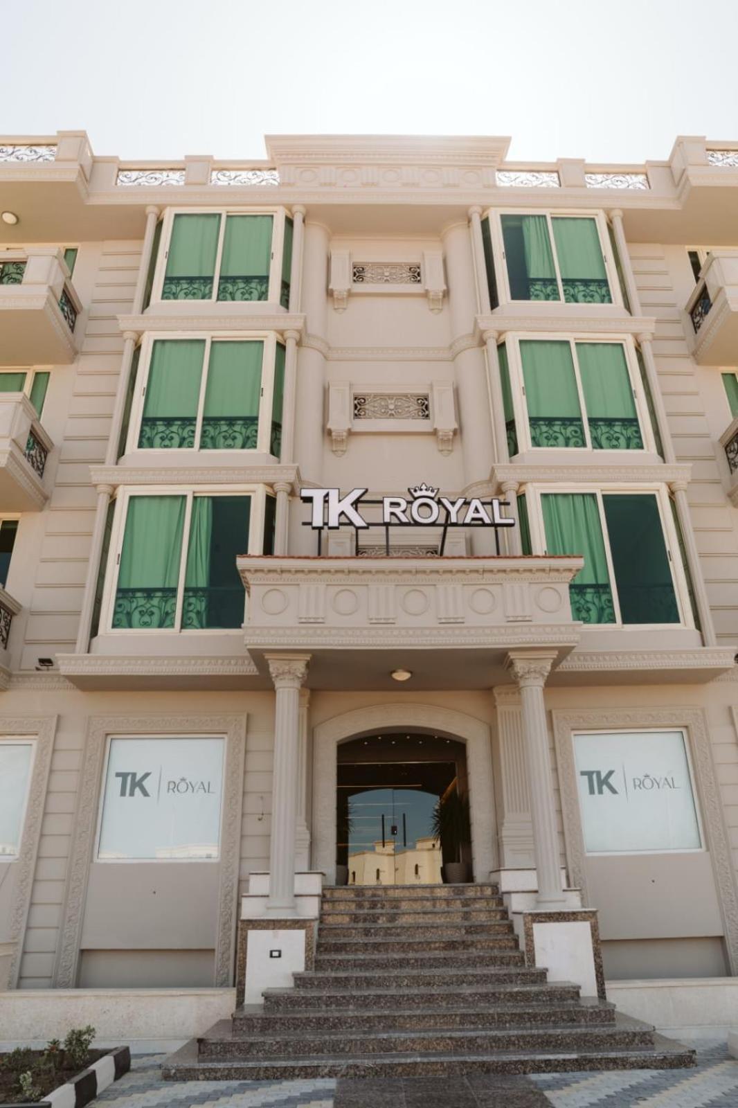 Tk Royal & Spa Gurdaka Kültér fotó